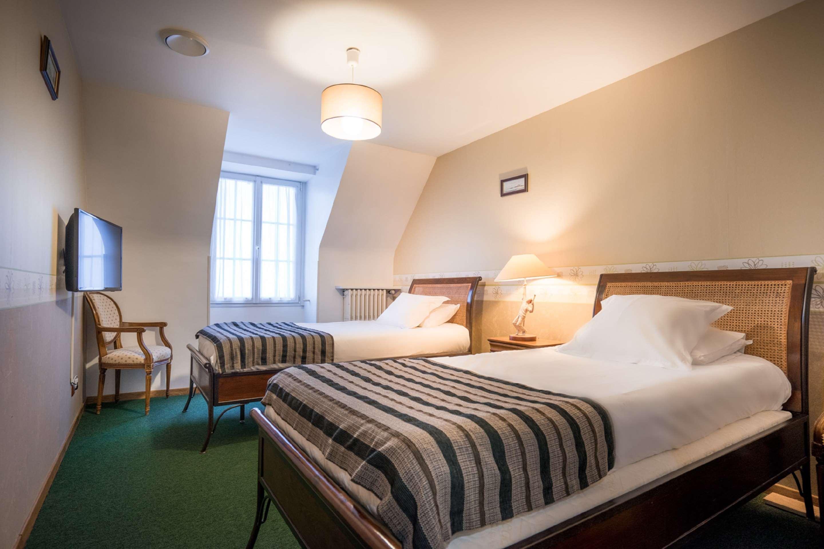 Hotel Western Ile De France &