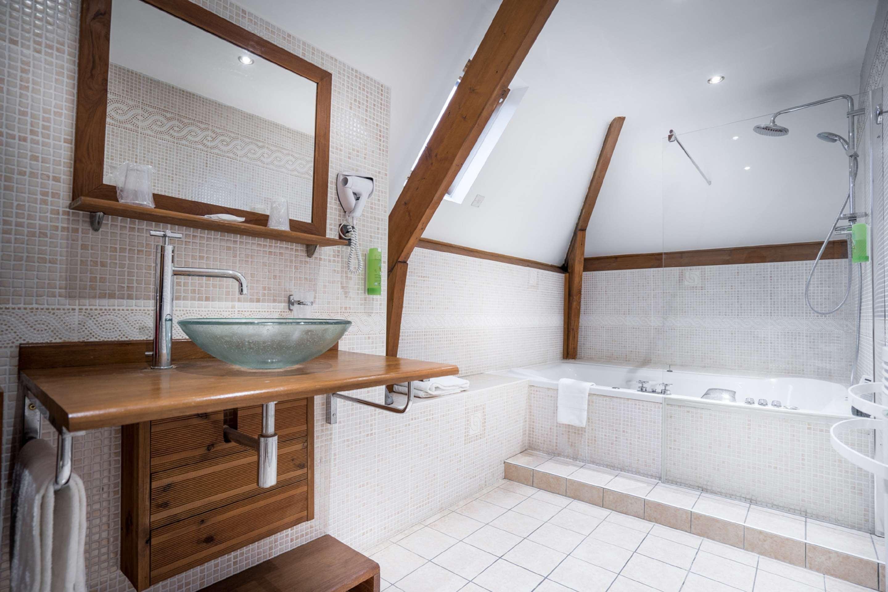 Western Ile De France & 4*