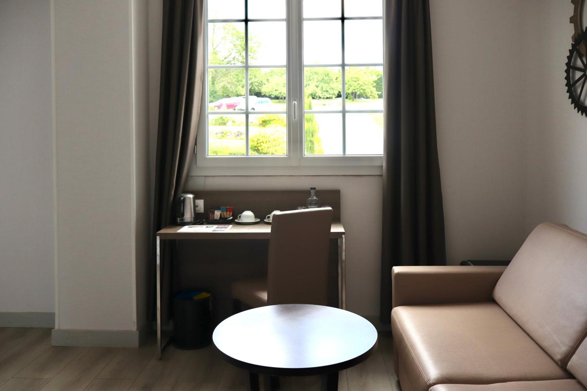 Western Ile De France & 4* Chateau-Thierry