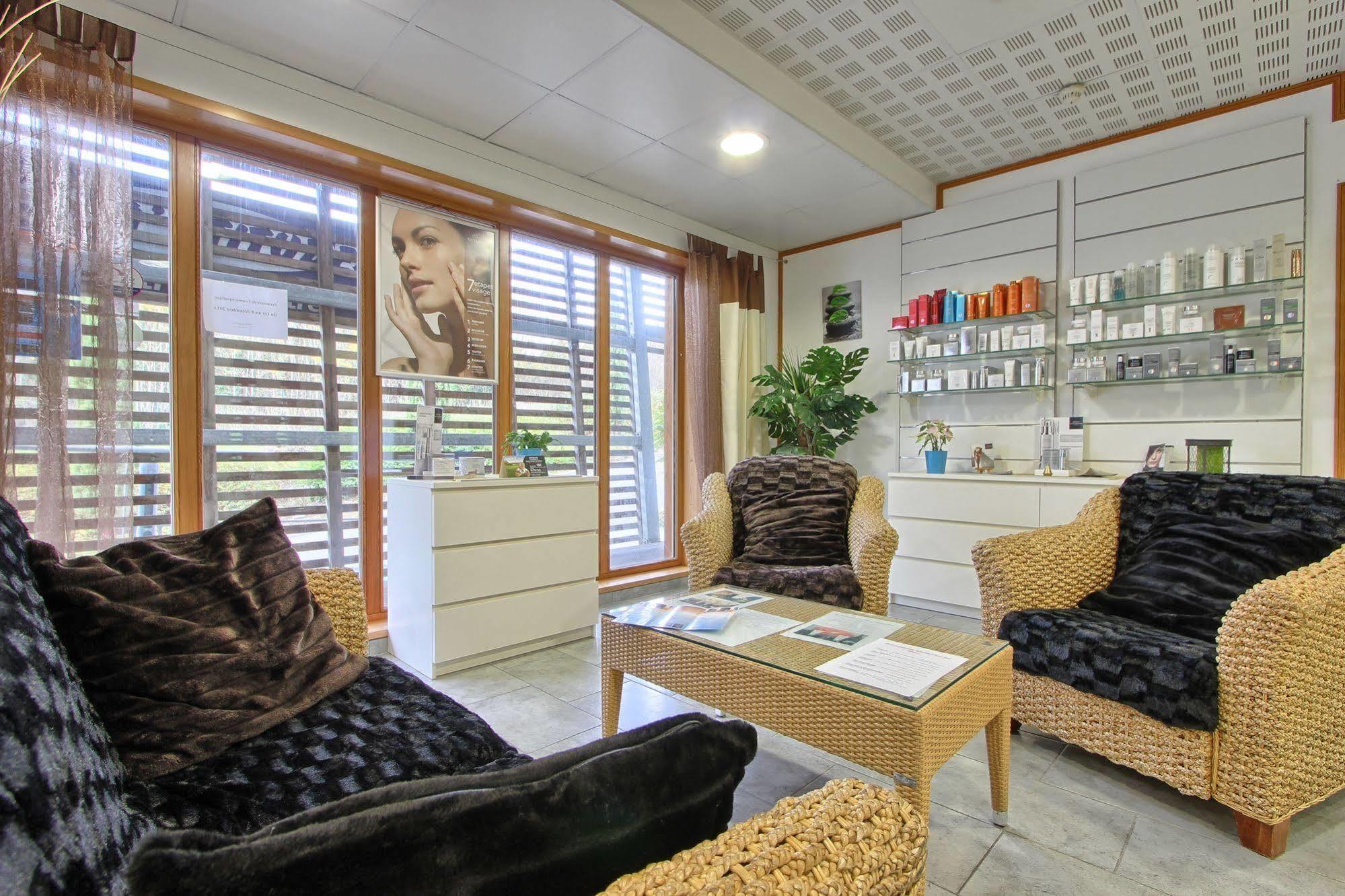 Hotel Western Ile De France &